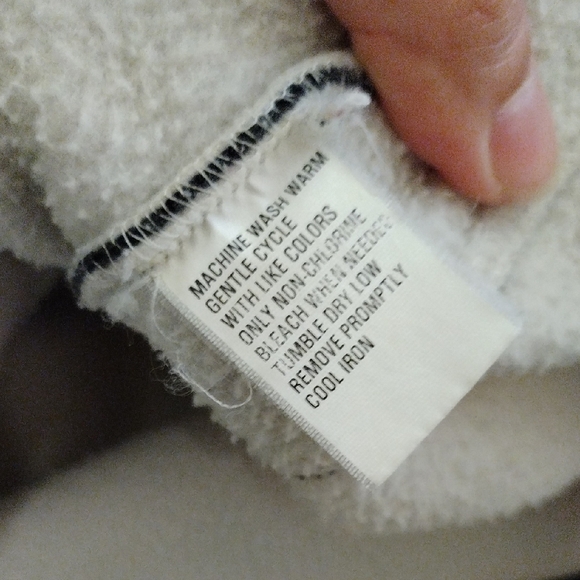 Izod Cream and Black Zip-Up Sweater - Picture 13 of 17